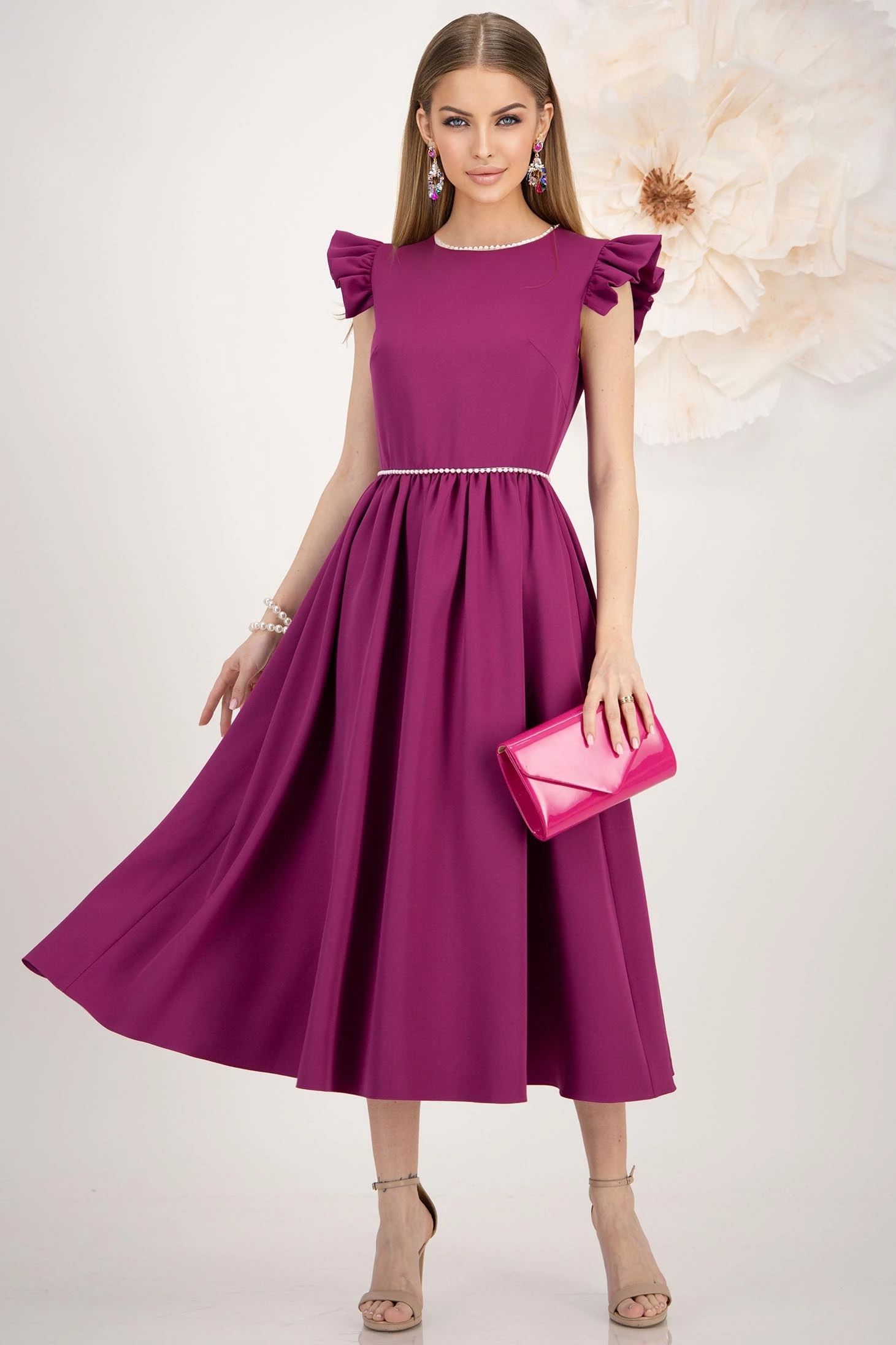 Rochie din stofa elastica mov midi in clos cu aplicatii cu perle